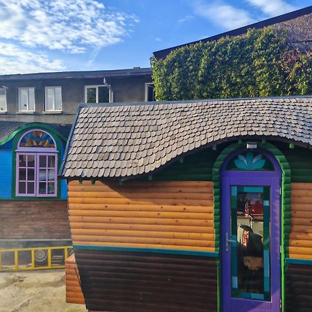 Downtown Tiny Houses Near Cismigiu Gardens بوخارست المظهر الخارجي الصورة