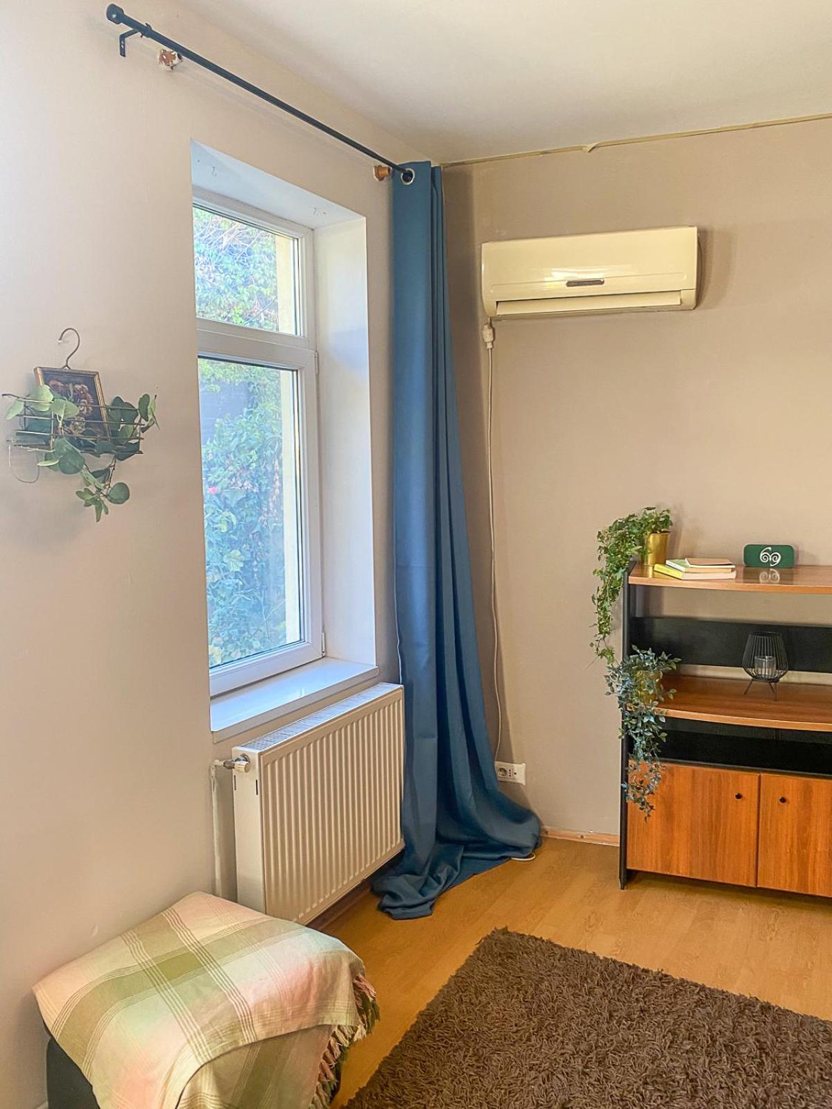 Downtown Tiny Houses Near Cismigiu Gardens بوخارست المظهر الخارجي الصورة