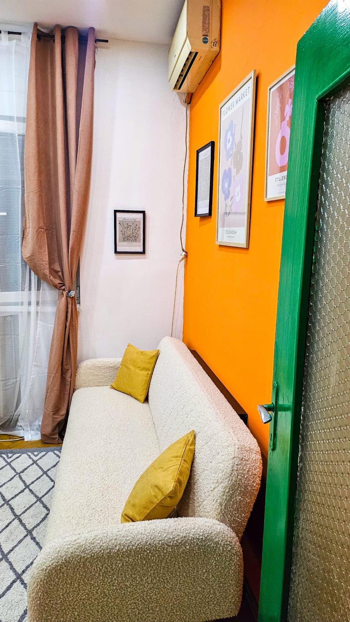 Downtown Tiny Houses Near Cismigiu Gardens بوخارست المظهر الخارجي الصورة